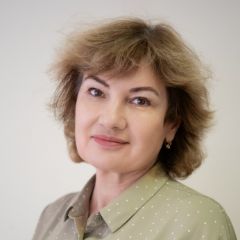 Стукова Лариса